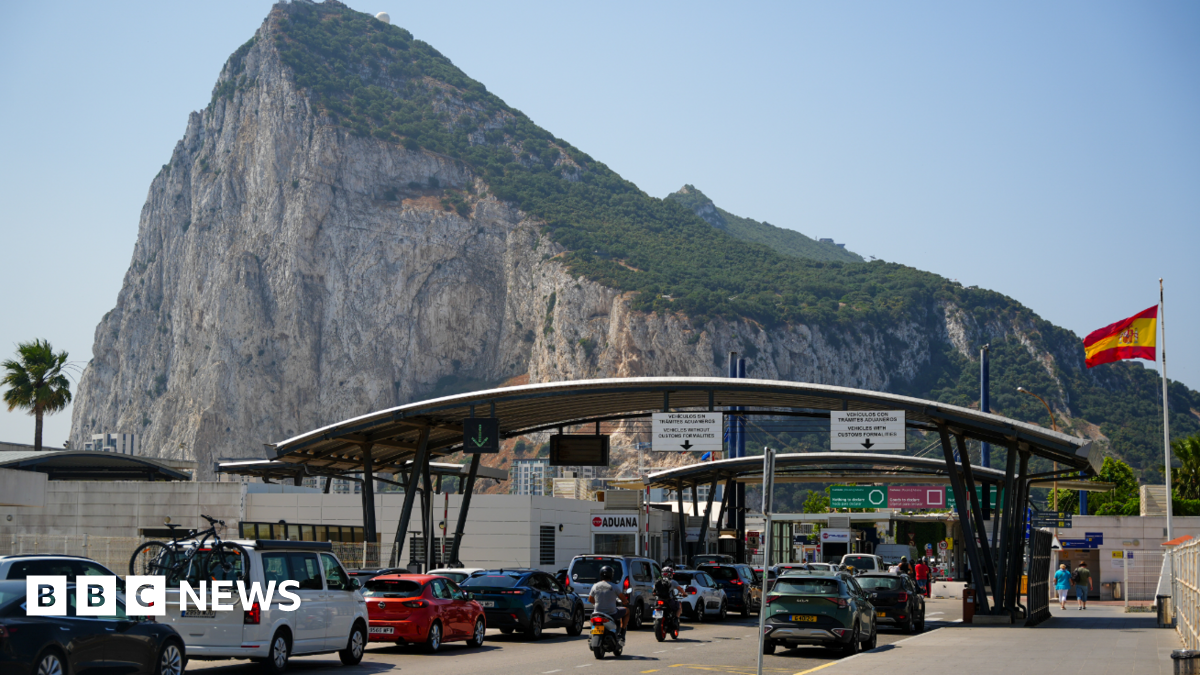 Spain to check Gibraltar arrivals under post-Brexit border deal